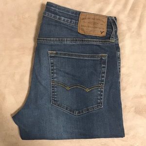 Blue American Eagle Flex jeans. Size: 31 x 32